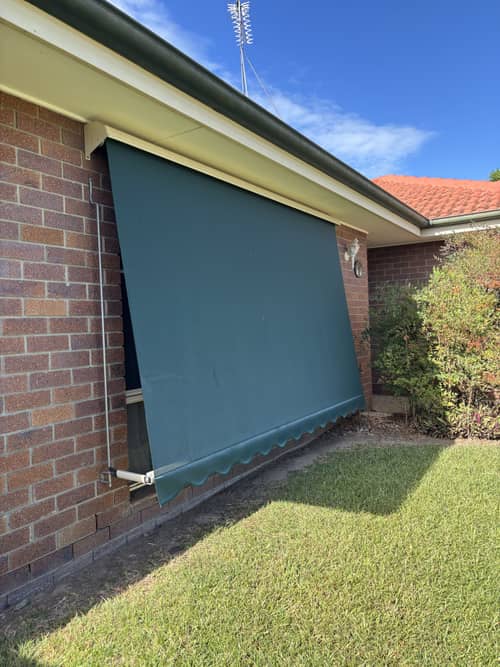 Automatic Awnings 34
